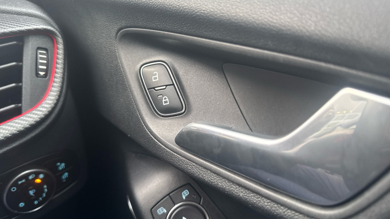 Ford Puma 1.0 EcoBoost Hybrid mHEV ST-Line X 5dr Petrol Hatchback